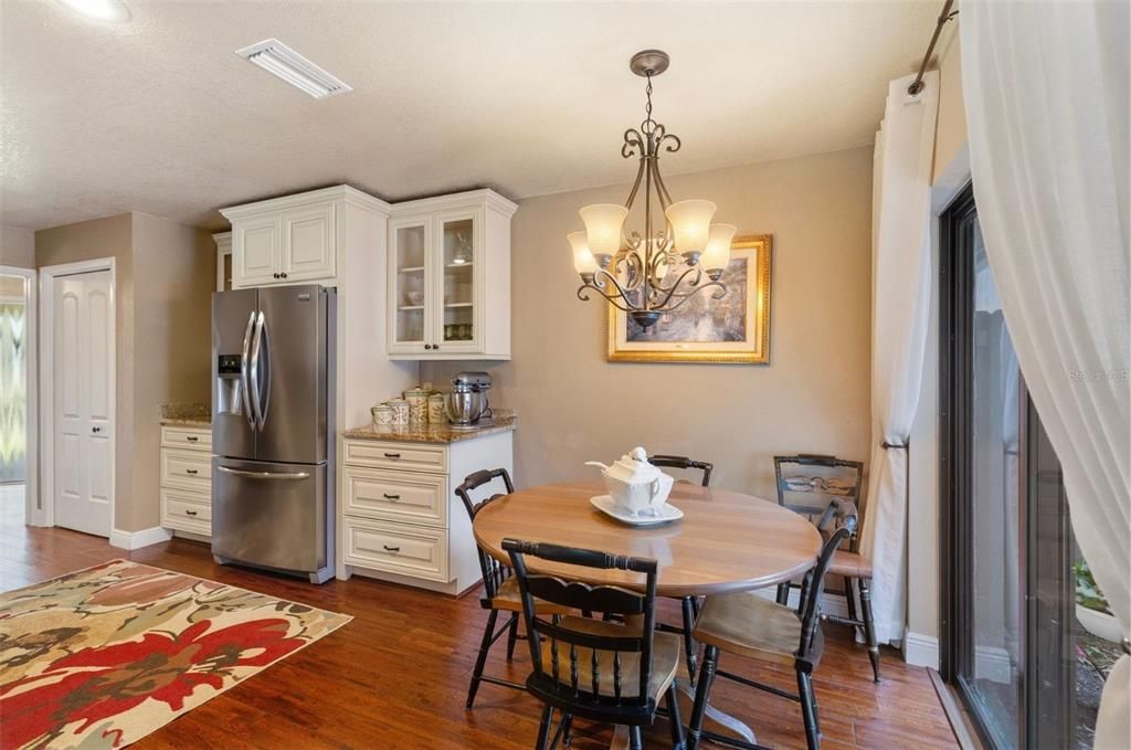 En Venta: $458,000 (2 camas, 2 baños, 1660 Pies cuadrados)