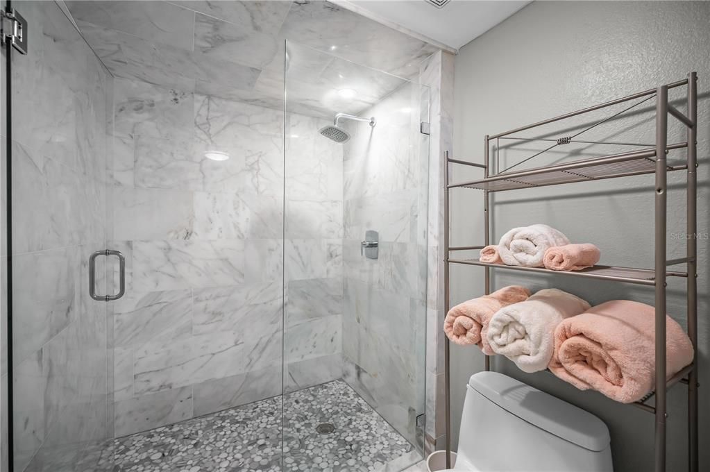 В аренду: $5,100 (2 спален, 2 ванн, 1840 Квадратных фут)