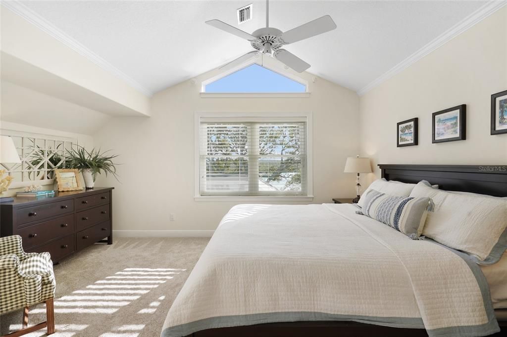 For Sale: $1,599,000 (3 beds, 3 baths, 2920 Square Feet)