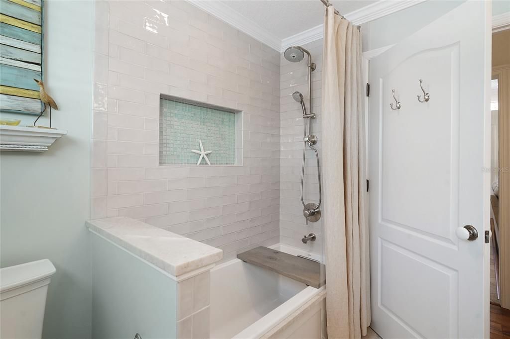 For Sale: $1,599,000 (3 beds, 3 baths, 2920 Square Feet)