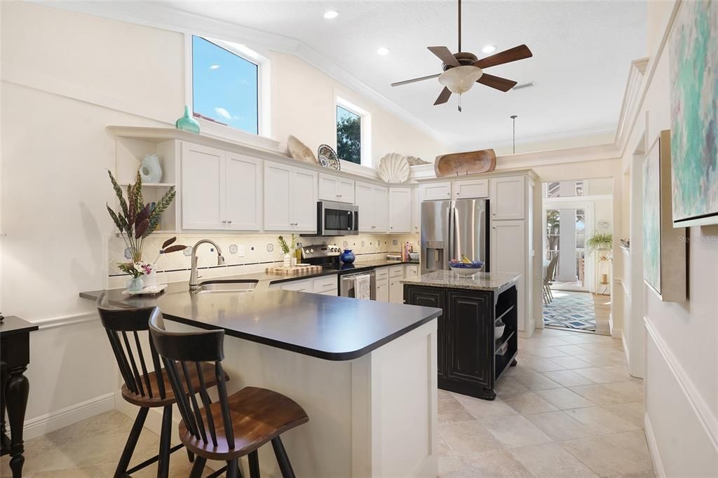 For Sale: $1,599,000 (3 beds, 3 baths, 2920 Square Feet)