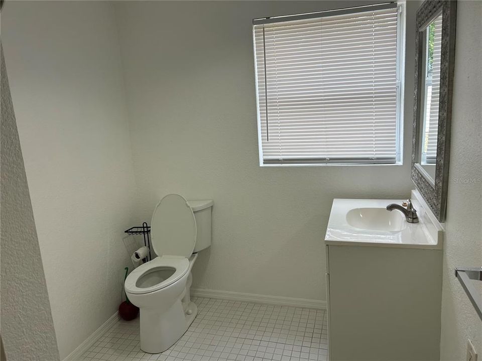 Active With Contract: $950 (1 beds, 1 baths, 500 Square Feet)