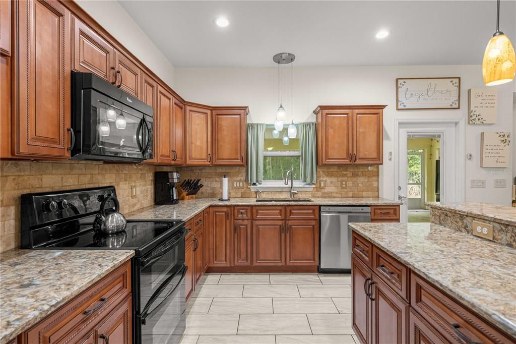 For Sale: $549,900 (4 beds, 2 baths, 2255 Square Feet)
