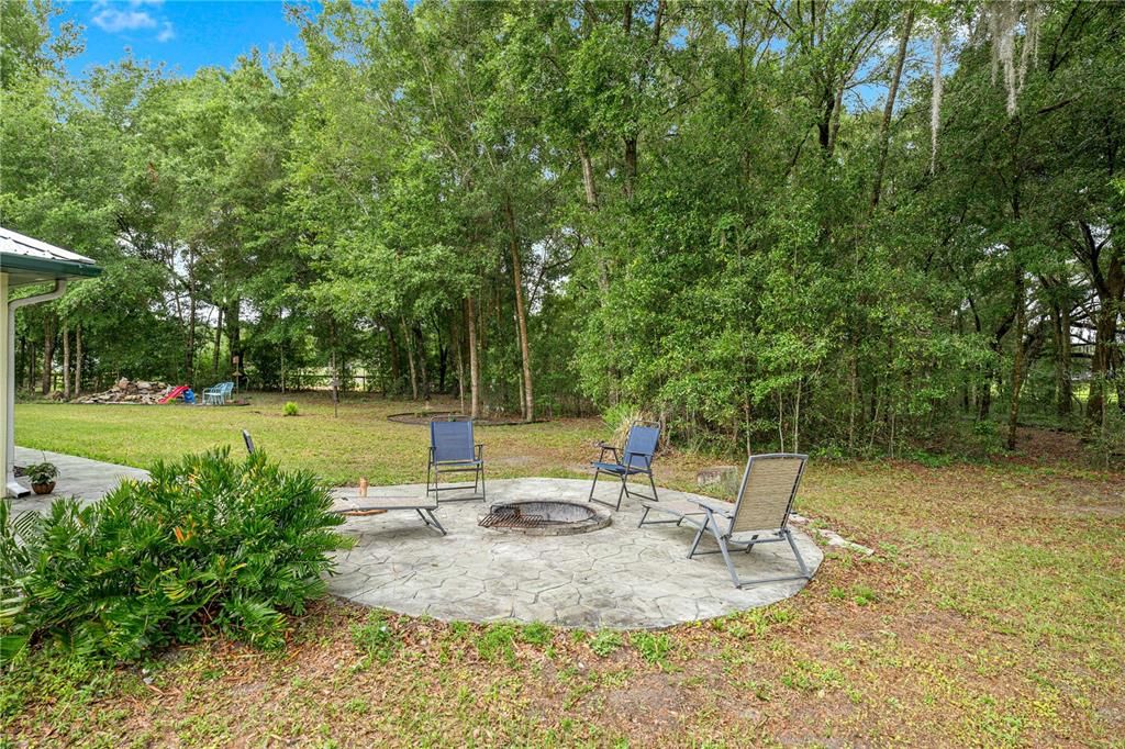 For Sale: $549,900 (4 beds, 2 baths, 2255 Square Feet)