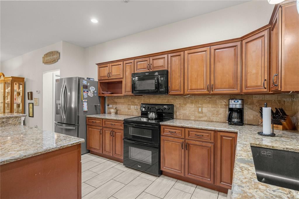 For Sale: $549,900 (4 beds, 2 baths, 2255 Square Feet)