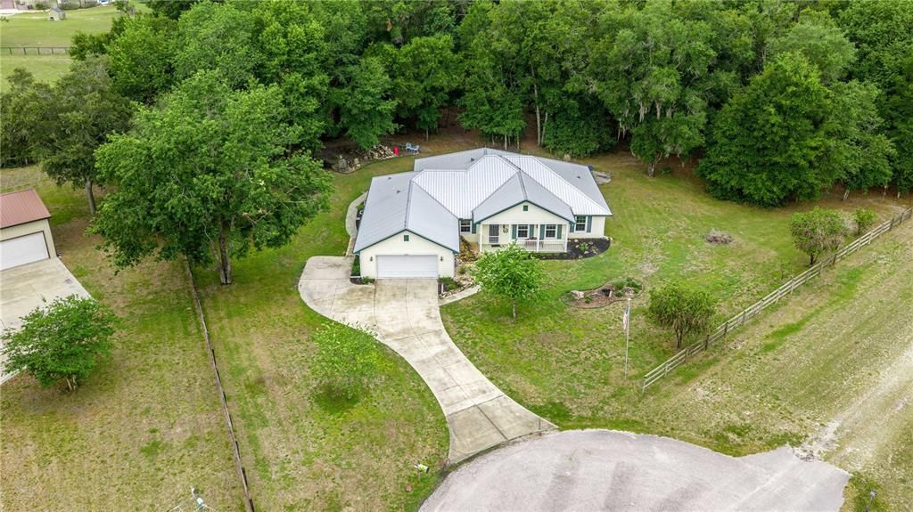 For Sale: $549,900 (4 beds, 2 baths, 2255 Square Feet)