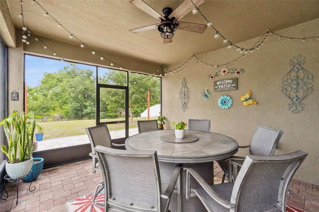 For Sale: $424,000 (4 beds, 2 baths, 2064 Square Feet)
