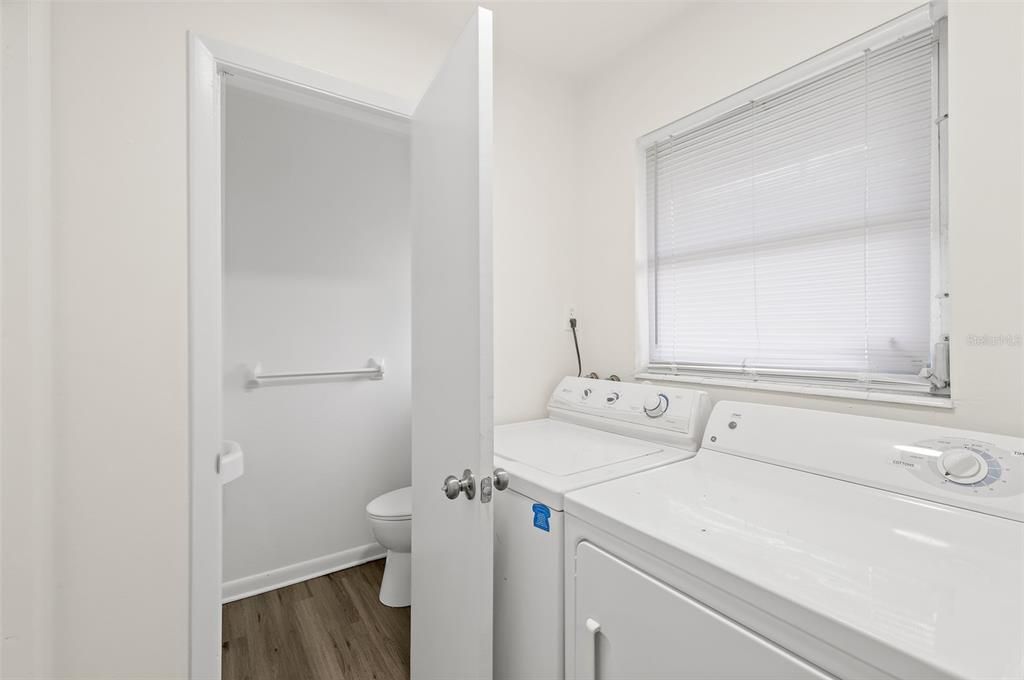 For Sale: $318,000 (3 beds, 2 baths, 1680 Square Feet)