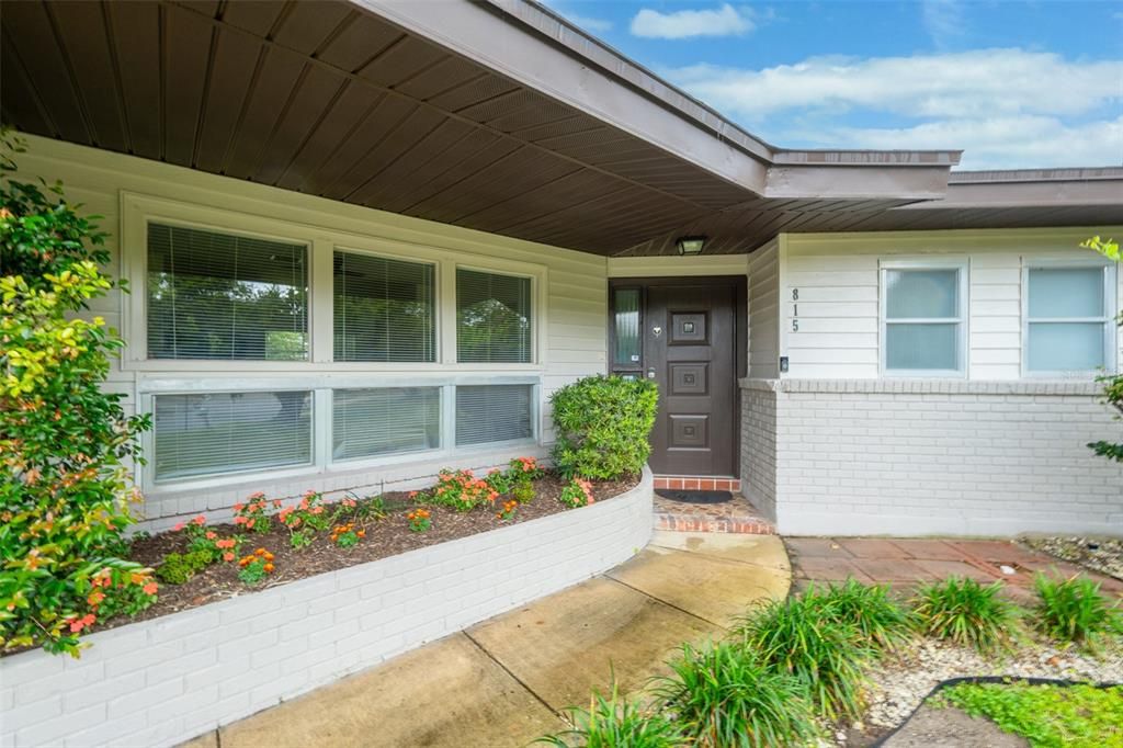 For Sale: $318,000 (3 beds, 2 baths, 1680 Square Feet)