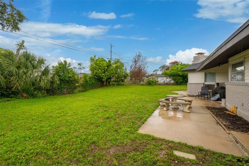 For Sale: $318,000 (3 beds, 2 baths, 1680 Square Feet)