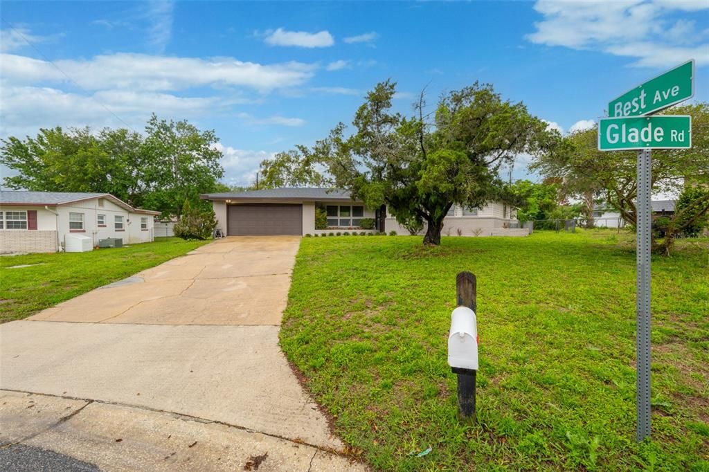 For Sale: $318,000 (3 beds, 2 baths, 1680 Square Feet)