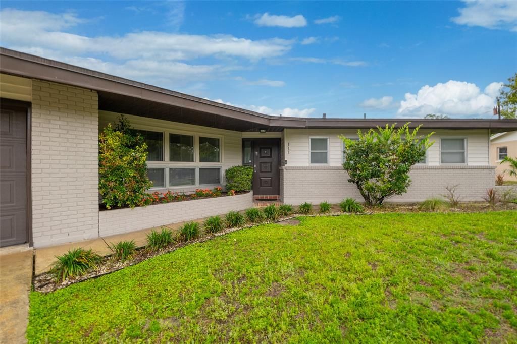 For Sale: $318,000 (3 beds, 2 baths, 1680 Square Feet)