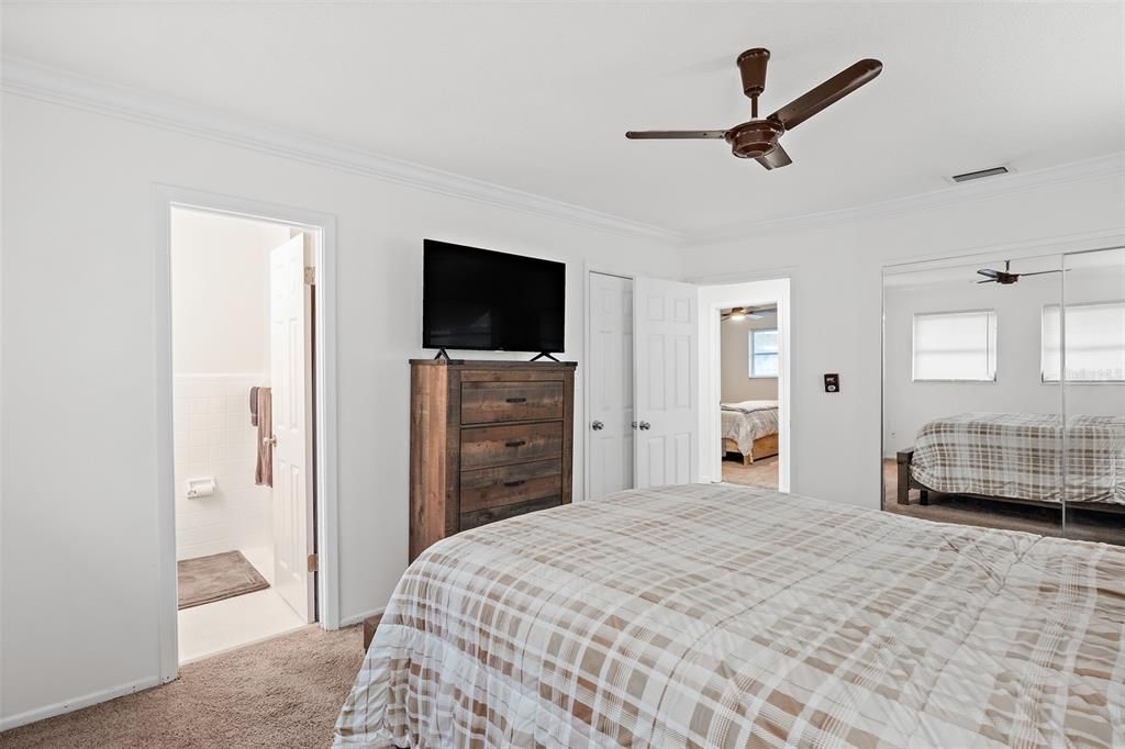 For Sale: $318,000 (3 beds, 2 baths, 1680 Square Feet)