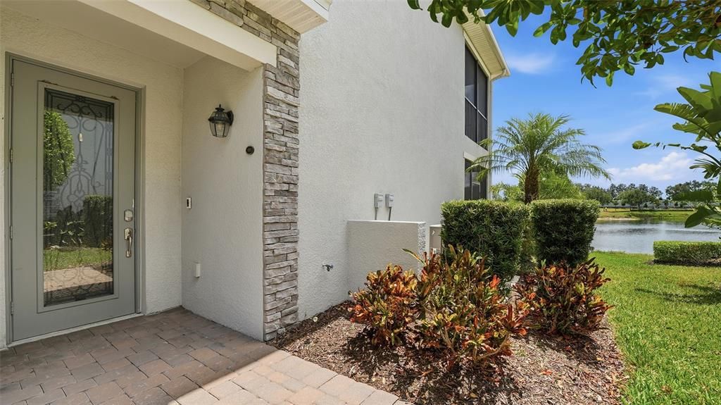 Active With Contract: $349,900 (3 beds, 2 baths, 1769 Square Feet)