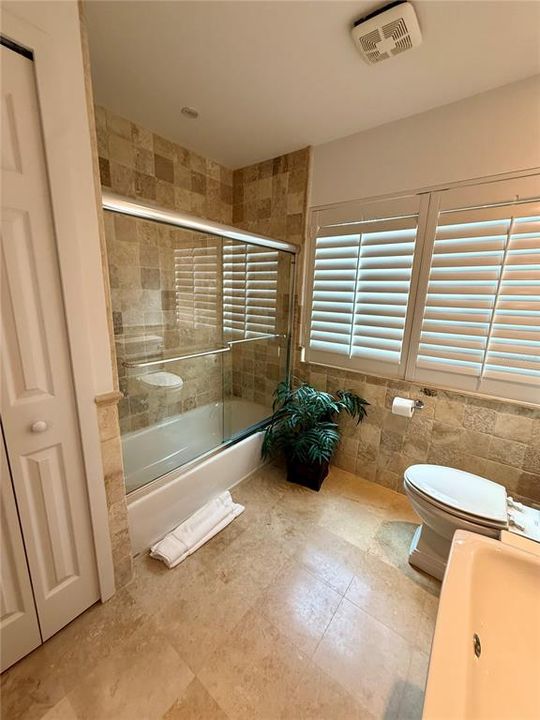 For Rent: $10,000 (4 beds, 3 baths, 3882 Square Feet)
