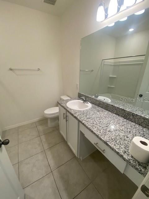 En Renta: $2,795 (4 camas, 2 baños, 2006 Pies cuadrados)