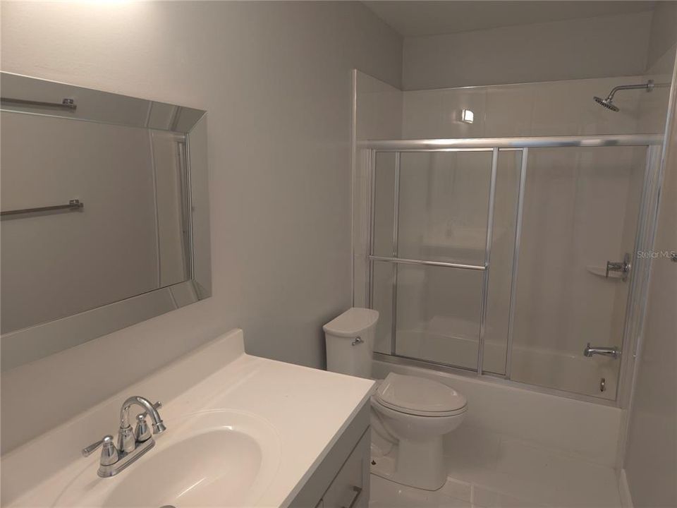 For Rent: $3,200 (3 beds, 2 baths, 1429 Square Feet)