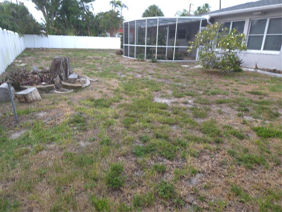 For Rent: $3,200 (3 beds, 2 baths, 1429 Square Feet)