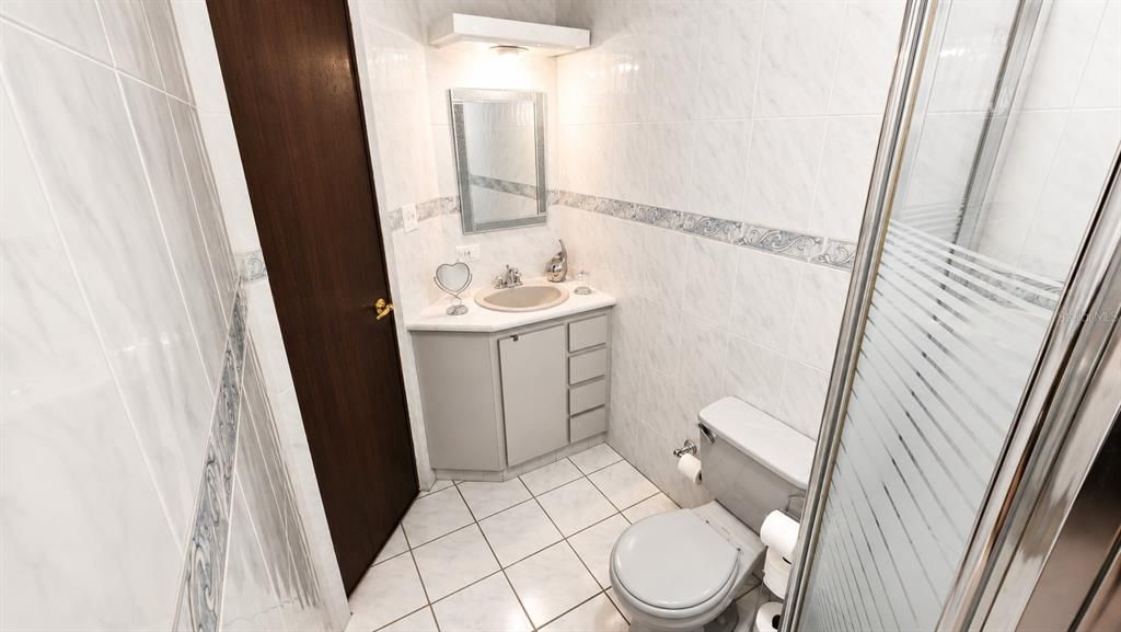 На продажу: $399,000 (3 спален, 2 ванн, 2349 Квадратных фут)