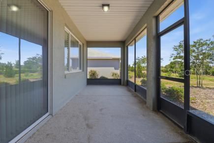 En Venta: $349,900 (2 camas, 2 baños, 1983 Pies cuadrados)