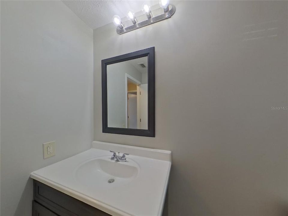 For Rent: $2,729 (3 beds, 2 baths, 2400 Square Feet)