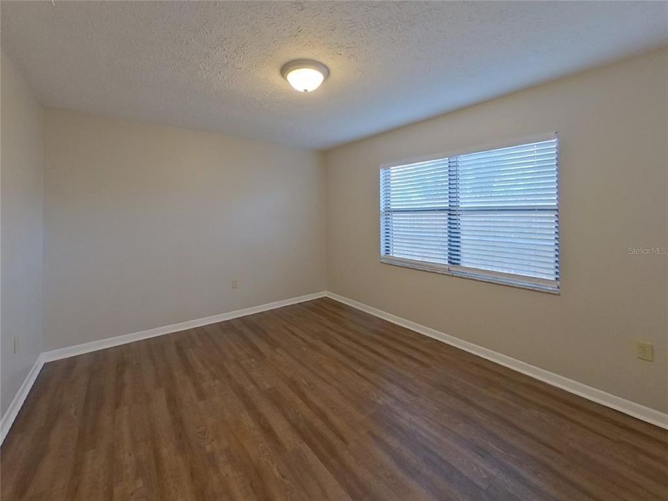 For Rent: $2,729 (3 beds, 2 baths, 2400 Square Feet)
