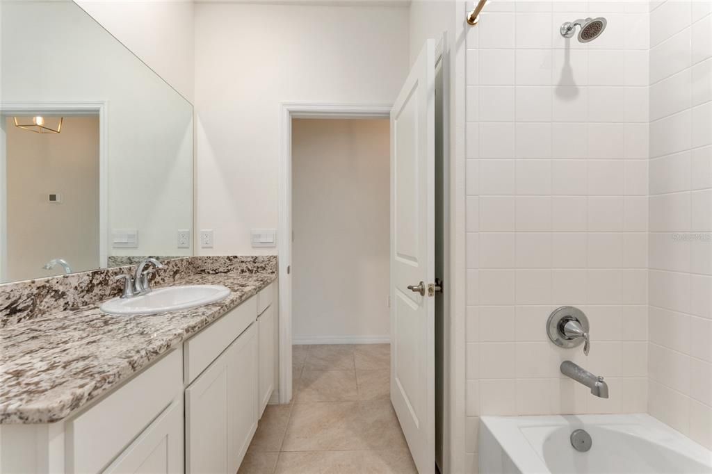 В аренду: $2,550 (3 спален, 2 ванн, 1552 Квадратных фут)