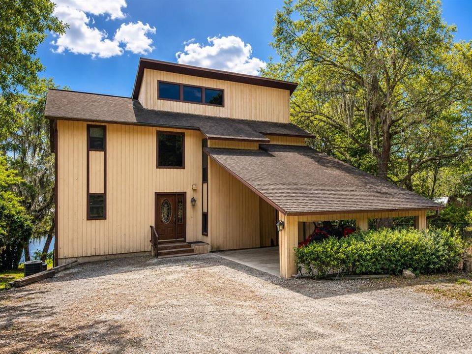 For Sale: $529,000 (4 beds, 4 baths, 2972 Square Feet)