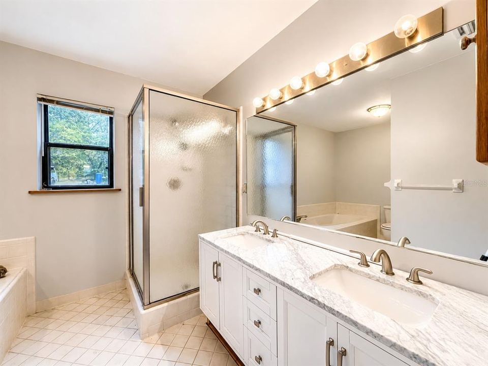 For Sale: $529,000 (4 beds, 4 baths, 2972 Square Feet)