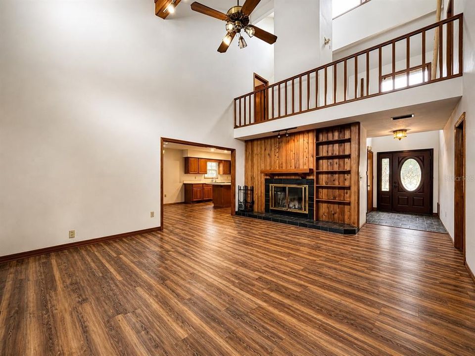 For Sale: $529,000 (4 beds, 4 baths, 2972 Square Feet)