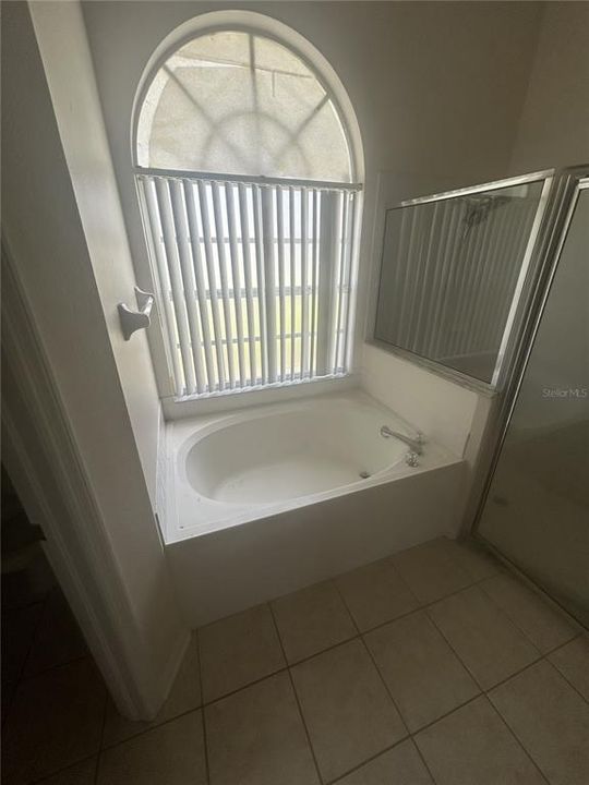 En Renta: $2,500 (4 camas, 2 baños, 2185 Pies cuadrados)