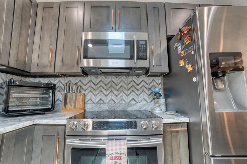 For Sale: $689,999 (4 beds, 3 baths, 2157 Square Feet)