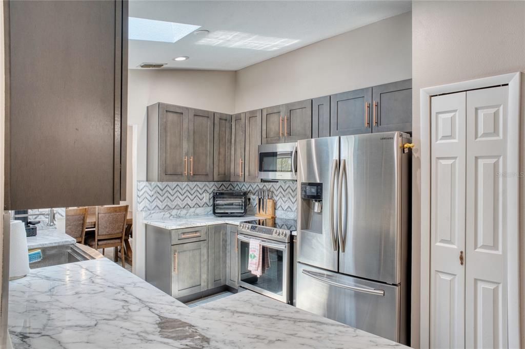 For Sale: $689,999 (4 beds, 3 baths, 2157 Square Feet)