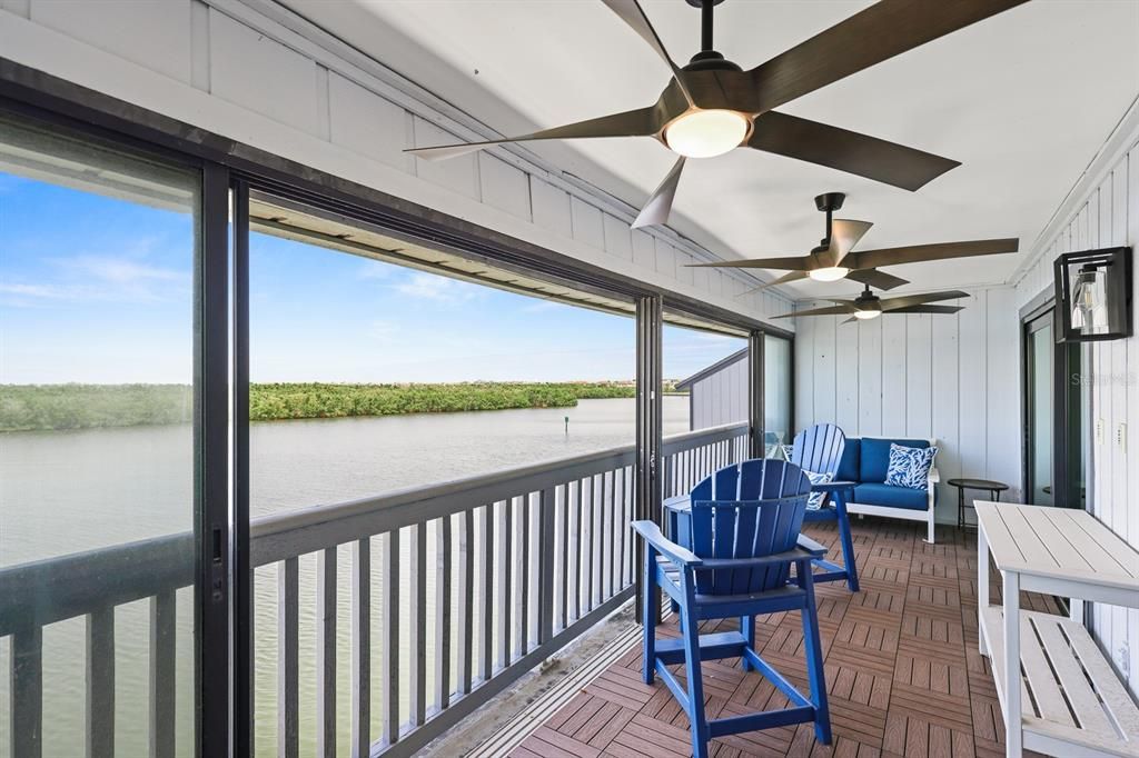 For Rent: $2,300 (2 beds, 2 baths, 1095 Square Feet)