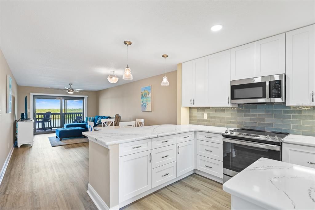 For Rent: $2,300 (2 beds, 2 baths, 1095 Square Feet)