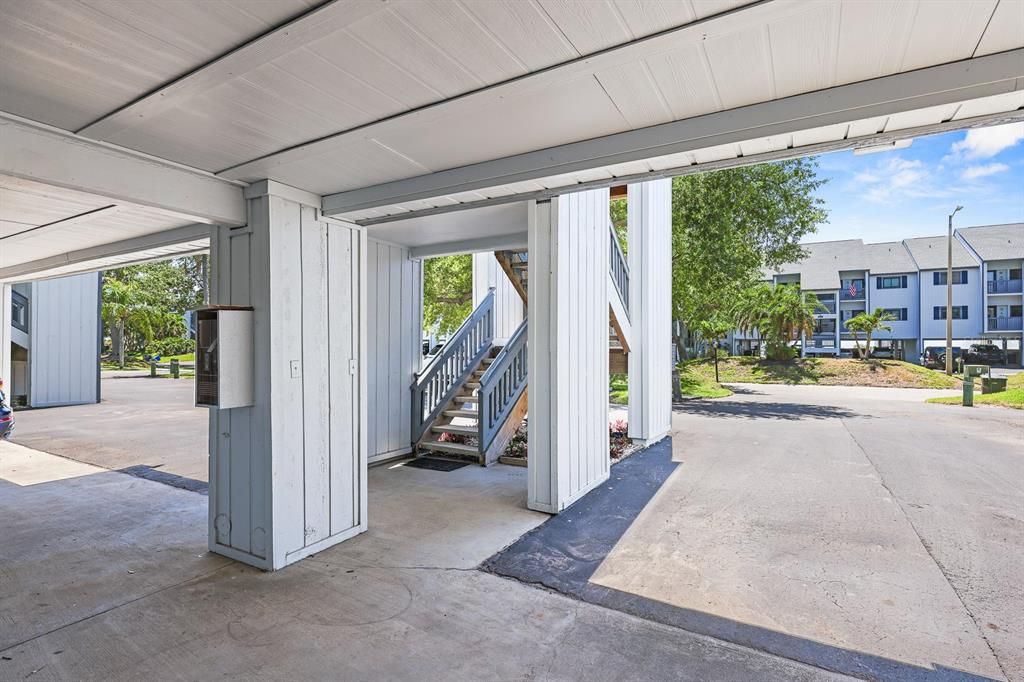 For Rent: $2,300 (2 beds, 2 baths, 1095 Square Feet)