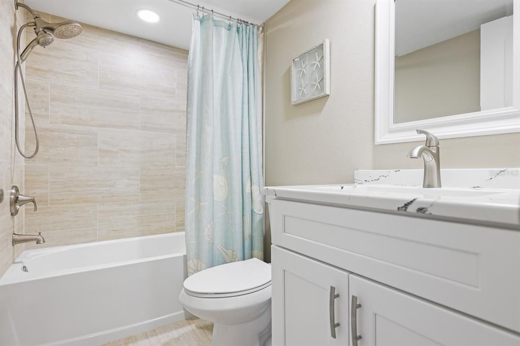 For Rent: $2,300 (2 beds, 2 baths, 1095 Square Feet)