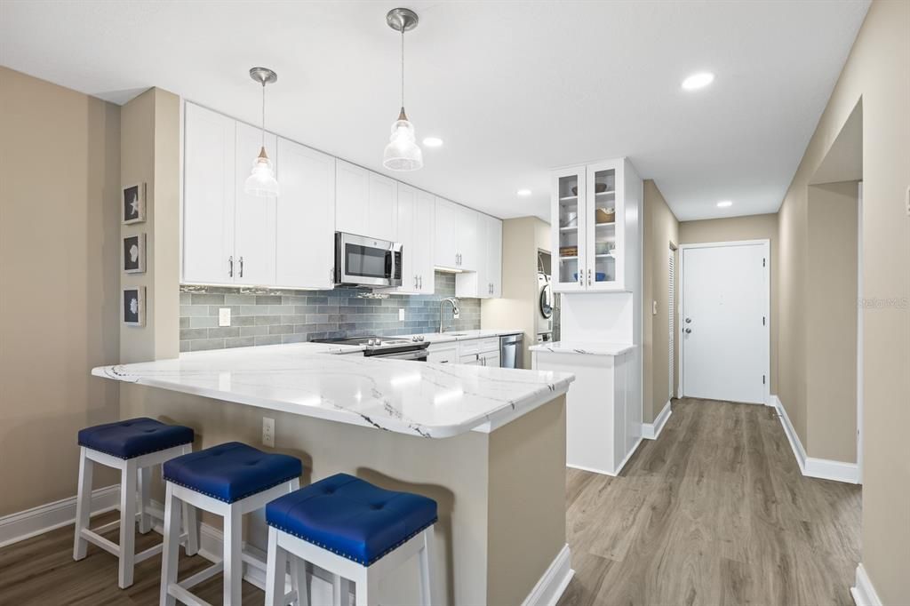 For Rent: $2,300 (2 beds, 2 baths, 1095 Square Feet)