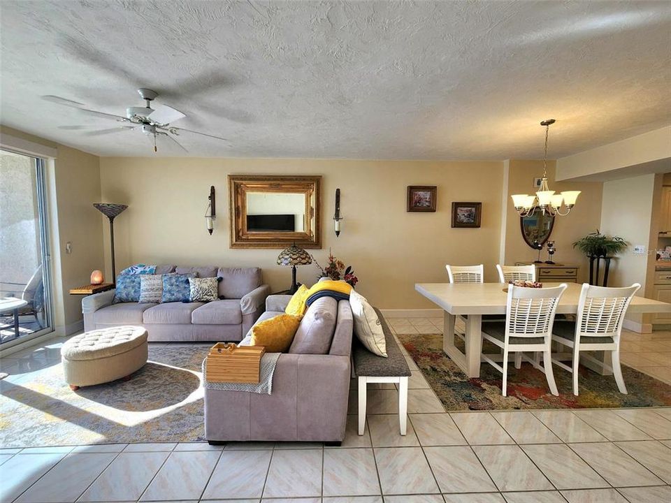 For Sale: $625,000 (2 beds, 2 baths, 1533 Square Feet)