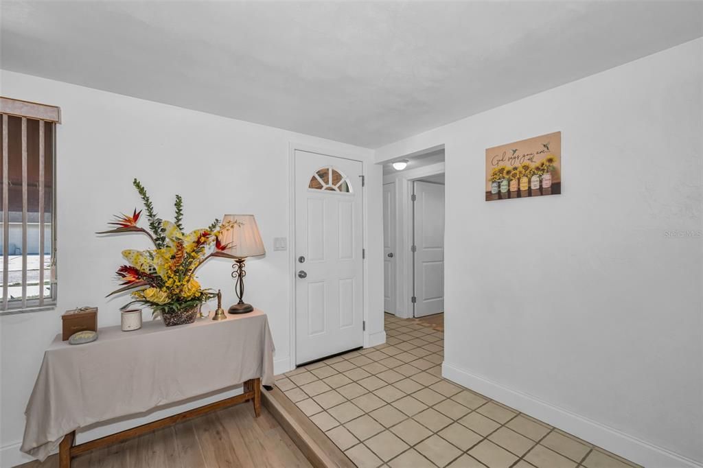 En Venta: $250,000 (2 camas, 2 baños, 1334 Pies cuadrados)