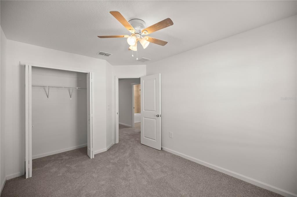 For Rent: $1,900 (3 beds, 2 baths, 1828 Square Feet)