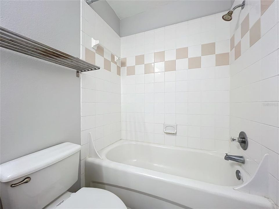 В аренду: $1,550 (1 спален, 1 ванн, 856 Квадратных фут)