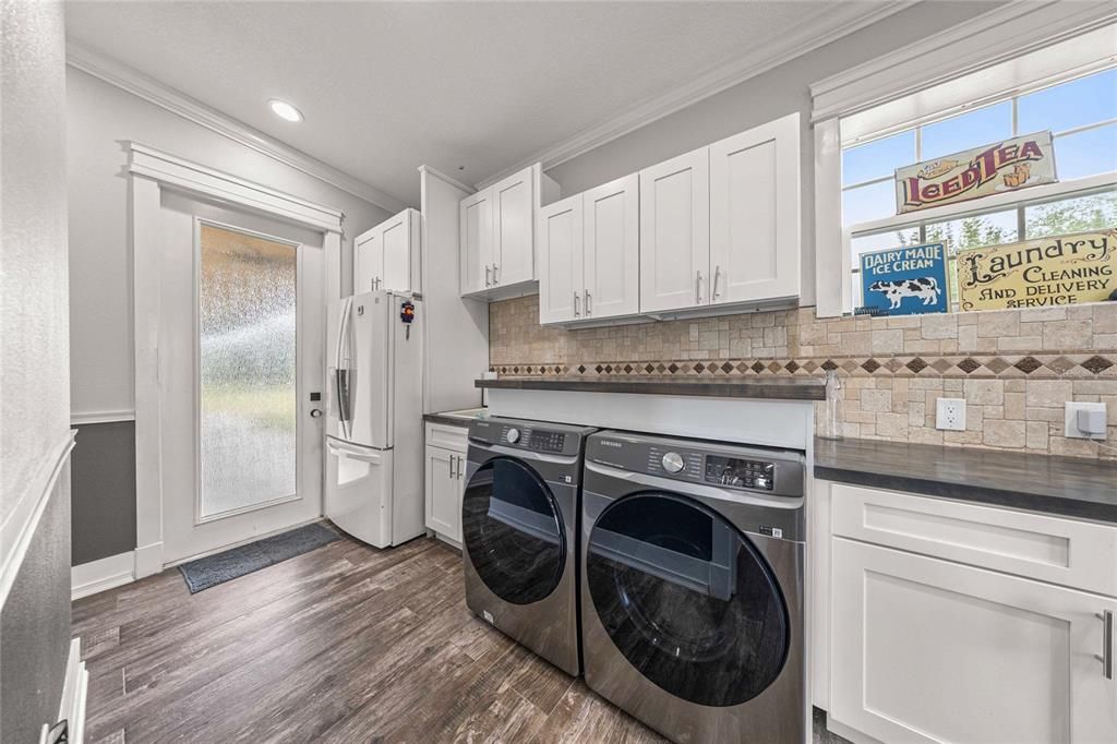Active With Contract: $699,900 (3 beds, 2 baths, 2042 Square Feet)