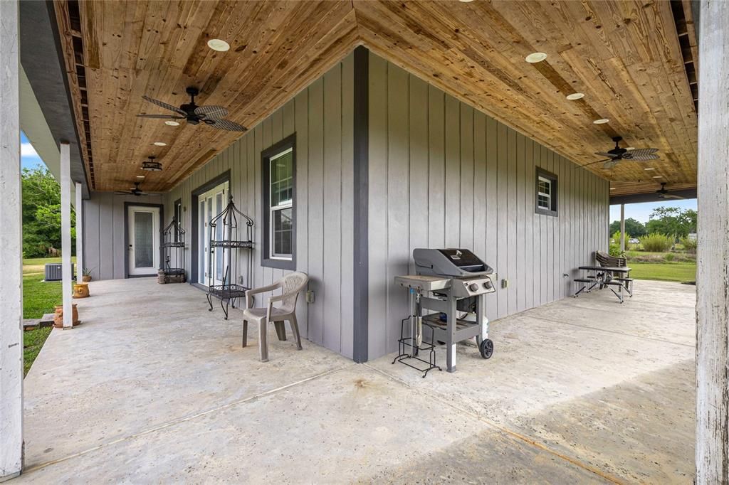 Active With Contract: $699,900 (3 beds, 2 baths, 2042 Square Feet)