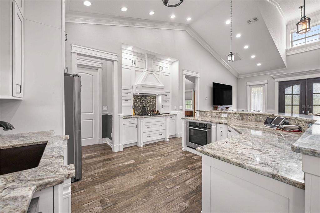 Active With Contract: $699,900 (3 beds, 2 baths, 2042 Square Feet)