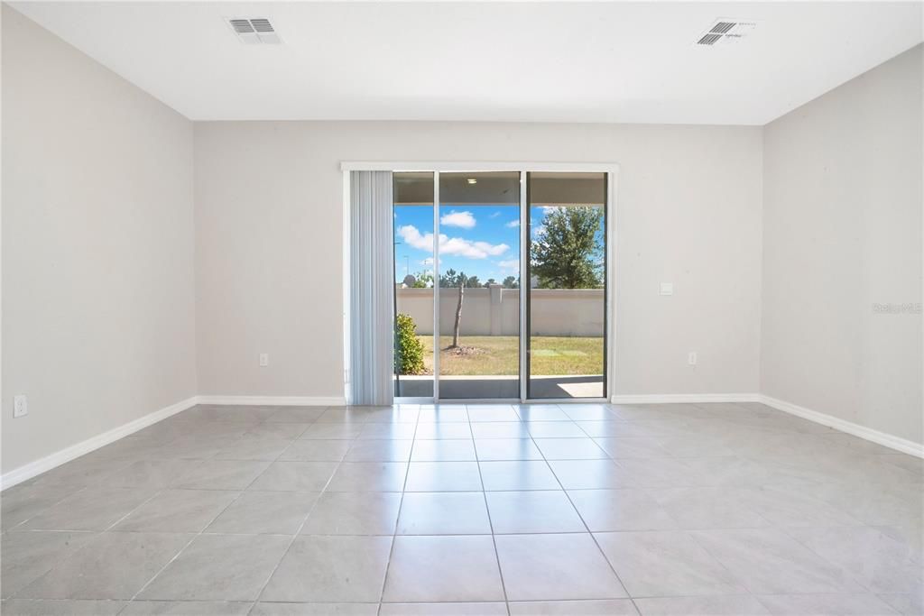 For Sale: $249,900 (3 beds, 2 baths, 1812 Square Feet)