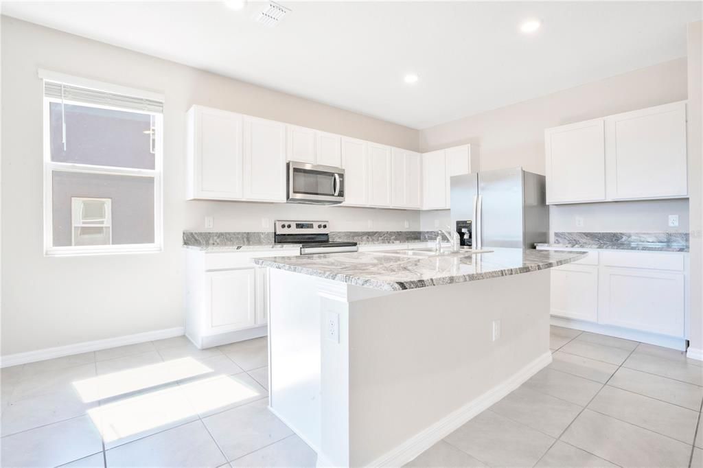 For Sale: $249,900 (3 beds, 2 baths, 1812 Square Feet)