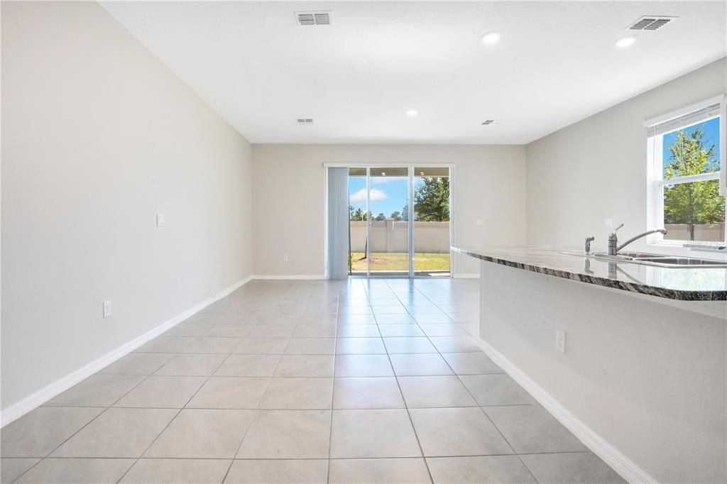 For Sale: $249,900 (3 beds, 2 baths, 1812 Square Feet)