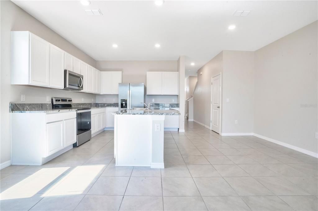 For Sale: $249,900 (3 beds, 2 baths, 1812 Square Feet)