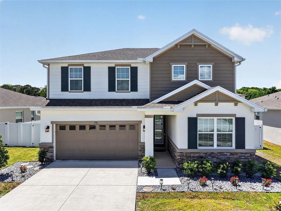 For Rent: $2,950 (4 beds, 3 baths, 2556 Square Feet)